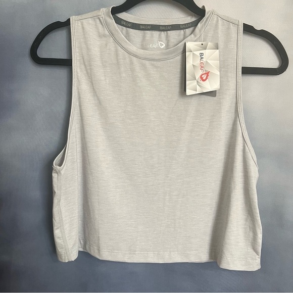 Baleaf super soft sleeveless crop top in light grey size Small NWT - Picture 1 of 8